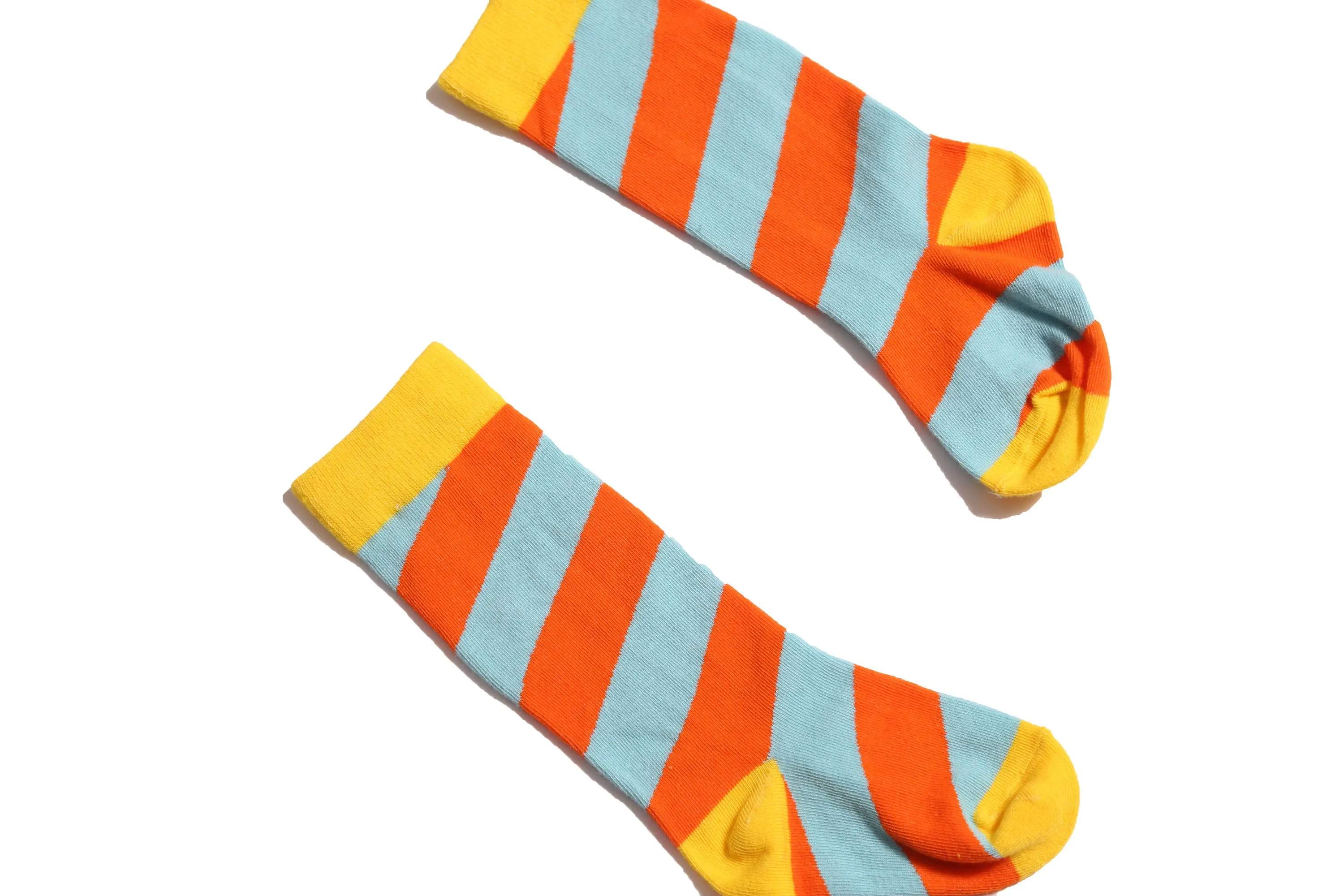 DIAGONAL COLOR BLOCK SOCKS