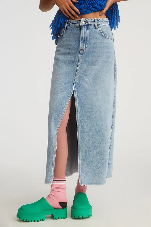 Madi denim skirt with front slit from Pilcro, endless summer wash